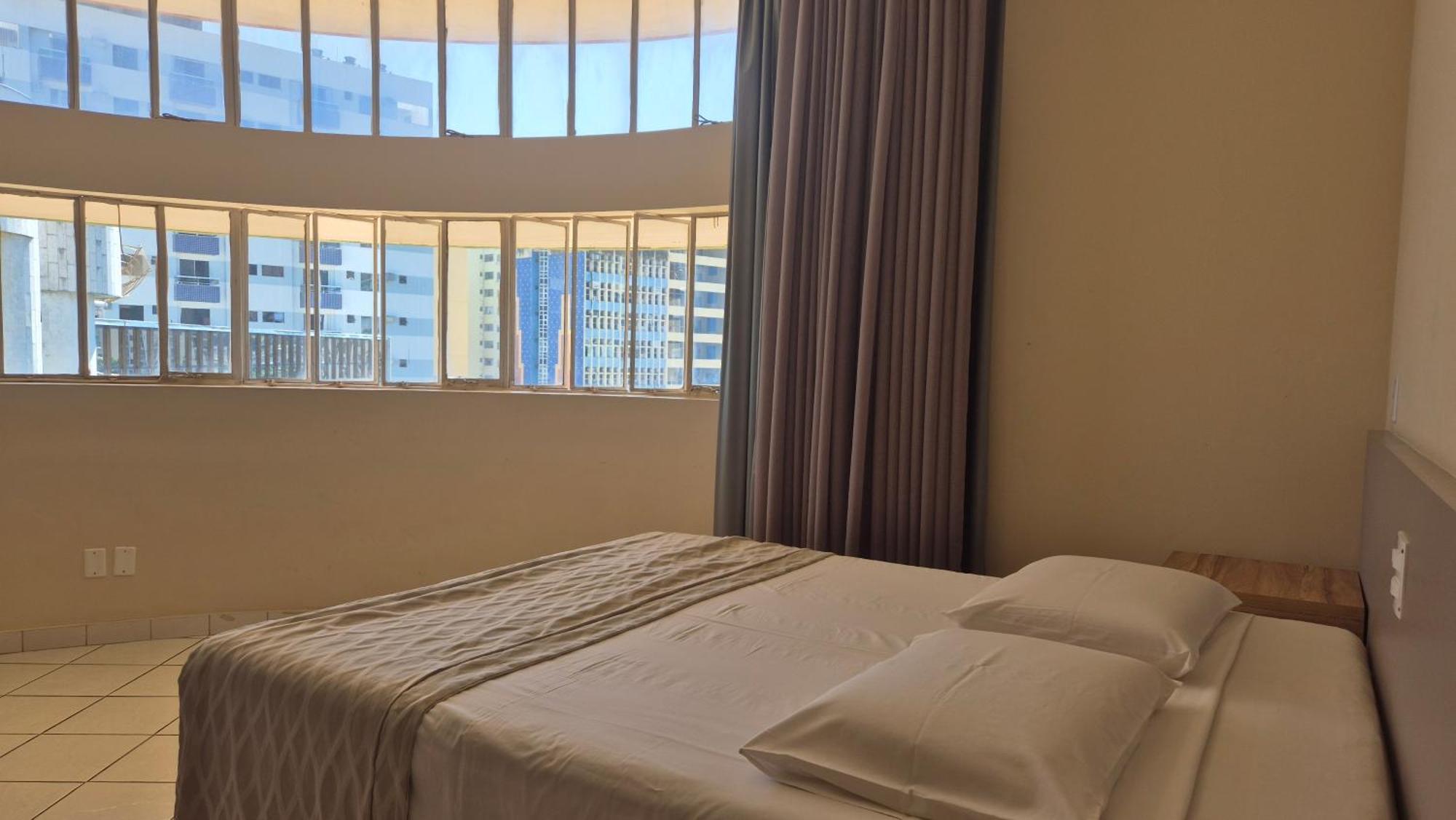 Realminas Hotel E Restaurante 瓦拉达里斯州长市 外观 照片