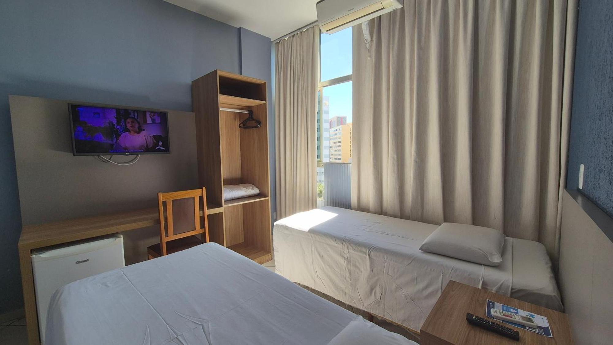 Realminas Hotel E Restaurante 瓦拉达里斯州长市 外观 照片