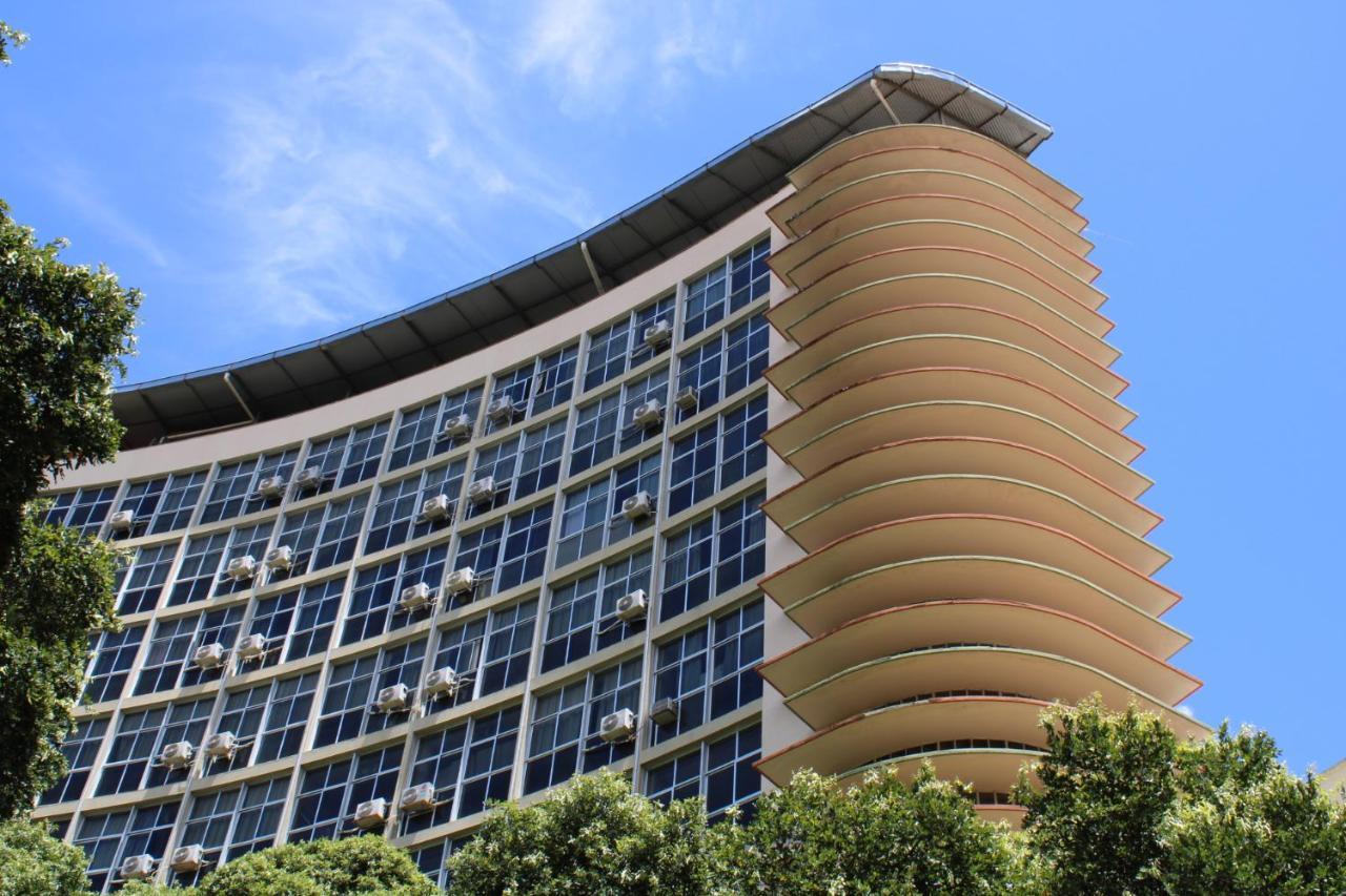 Realminas Hotel E Restaurante 瓦拉达里斯州长市 外观 照片